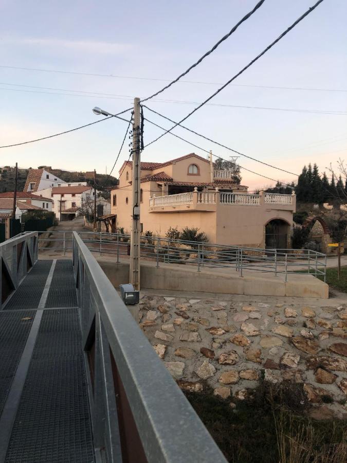Casa Rural El Huerto Del Trucho Oliete Luaran gambar